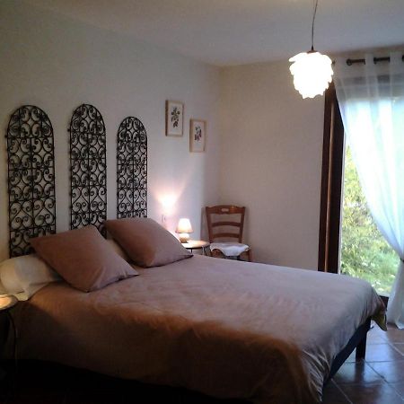 Le Martinou Bed & Breakfast Le Cayrol ภายนอก รูปภาพ