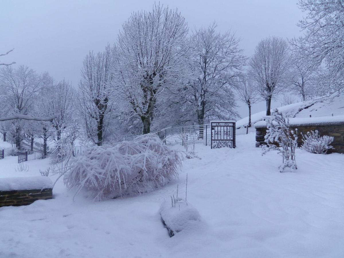 Le Martinou Bed & Breakfast Le Cayrol ภายนอก รูปภาพ