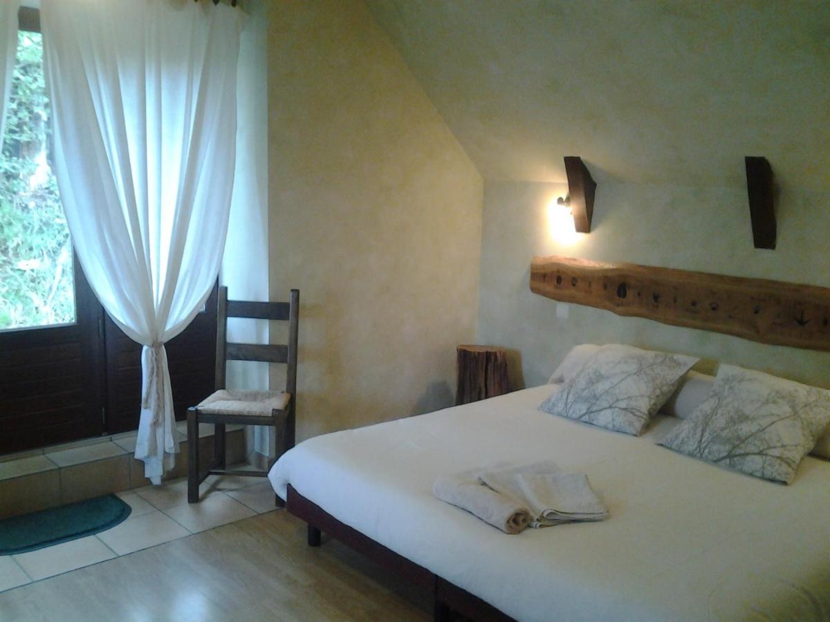 Le Martinou Bed & Breakfast Le Cayrol ภายนอก รูปภาพ